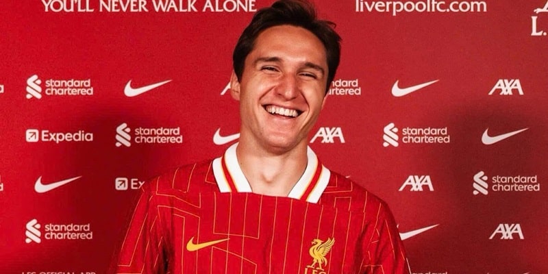 Chiesa là bản hợp đồng chất lượng của Liverpool trong mùa hè