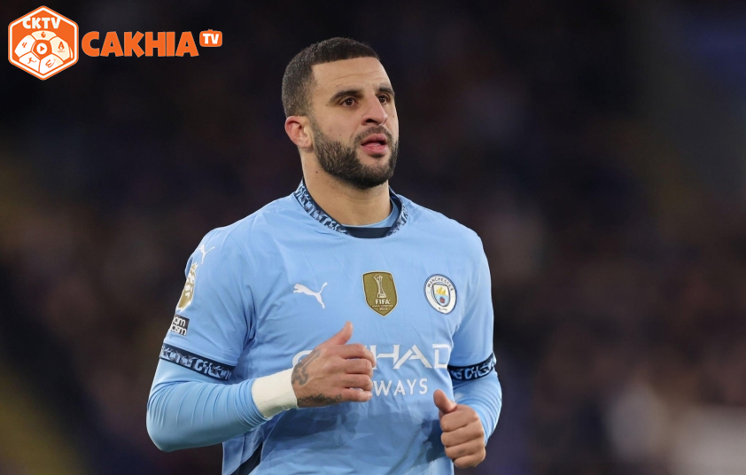 Kyle Walker sẽ chơi cho AC Milan